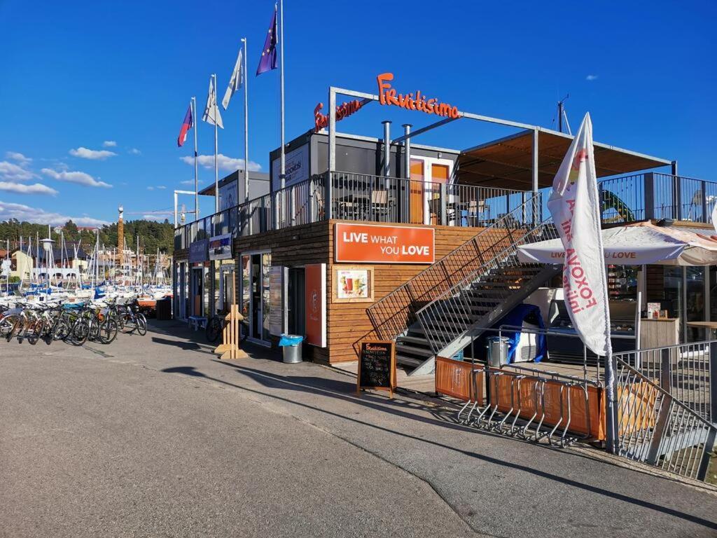Hotel Ubytovani Na Jachte à Lipno nad Vltavou Extérieur photo